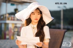 Hotel Del Luna